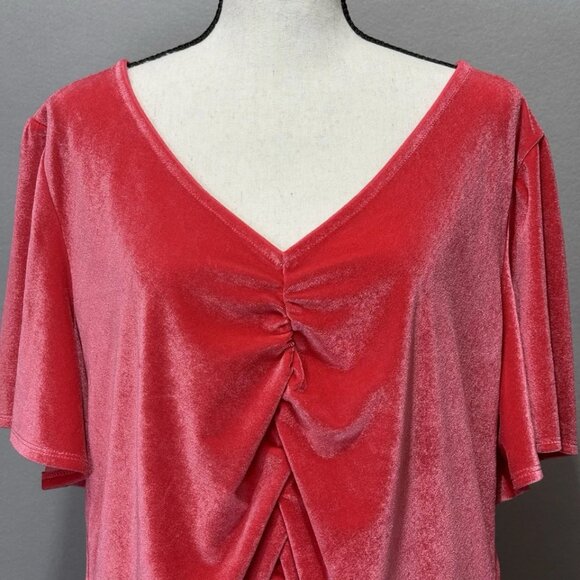 Torrid Stretch Velvet Blouse Women's 2X Pink Ruched Flutter Sleeve Top Romantic - Picture 5 of 8